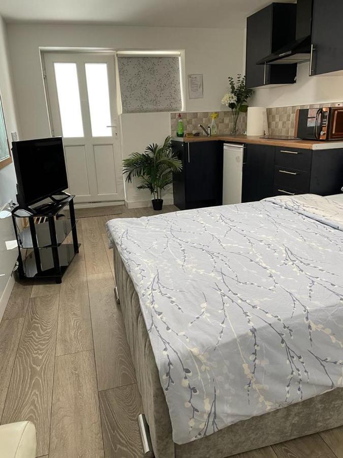 Brand New Studio Apartment With Beautiful Kitchen-Close To Liverpool City Centre Buitenkant foto
