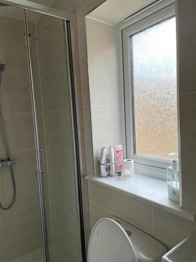 Brand New Studio Apartment With Beautiful Kitchen-Close To Liverpool City Centre Buitenkant foto
